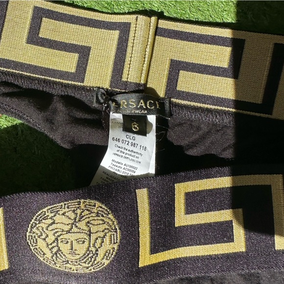 Versace Men’s Greca NWT Brief - Picture 2 of 3